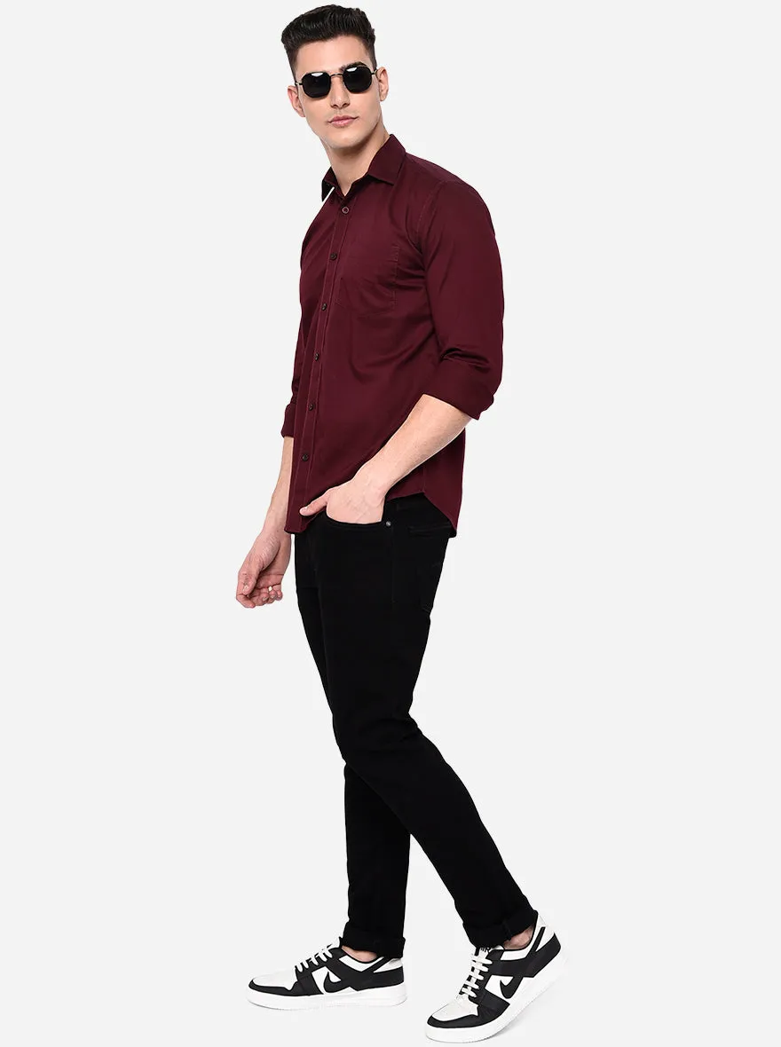 Maroon Solid Slim Fit Casual Shirt | JadeBlue